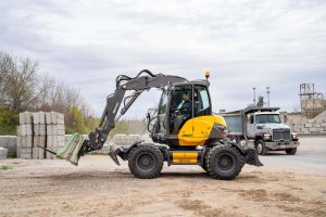 mecalac-escavatore-11MWR-8