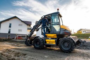 mecalac-escavatore-9MWR-15