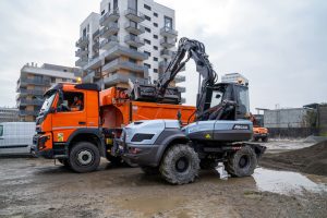 mecalac-escavatore-E12-6