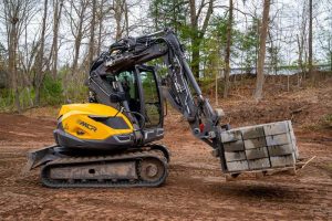 mecalac-skid-cingolato-6MCR-11