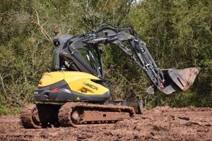 mecalac-skid-cingolato-8MCR-14
